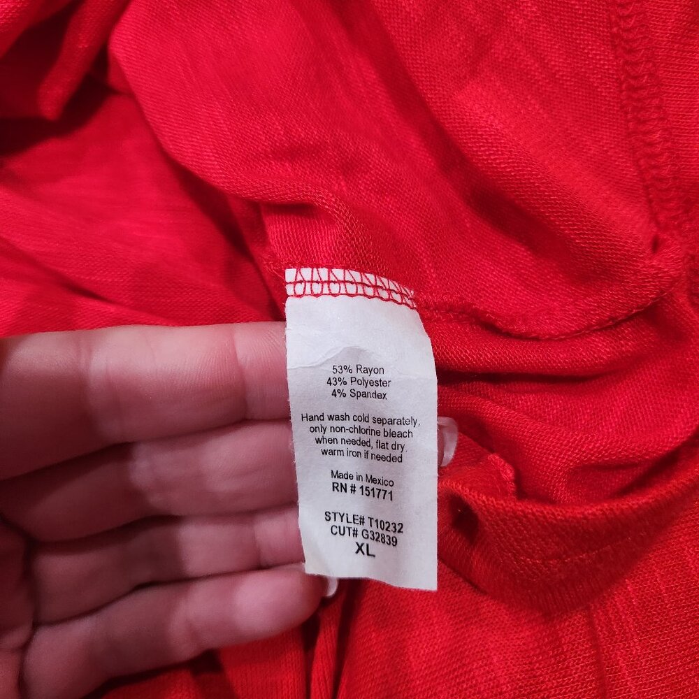 Red top - NWT - Picture 5 of 5